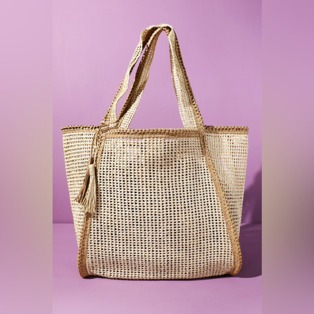 Two Tone Woven Straw Tote Bag With Tassel|Beige